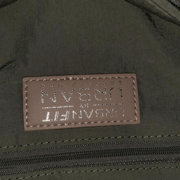 NWT - Metallic Pink - Urban Expressions - high shine quilted Puffer Backpack - Picture 12 of 16